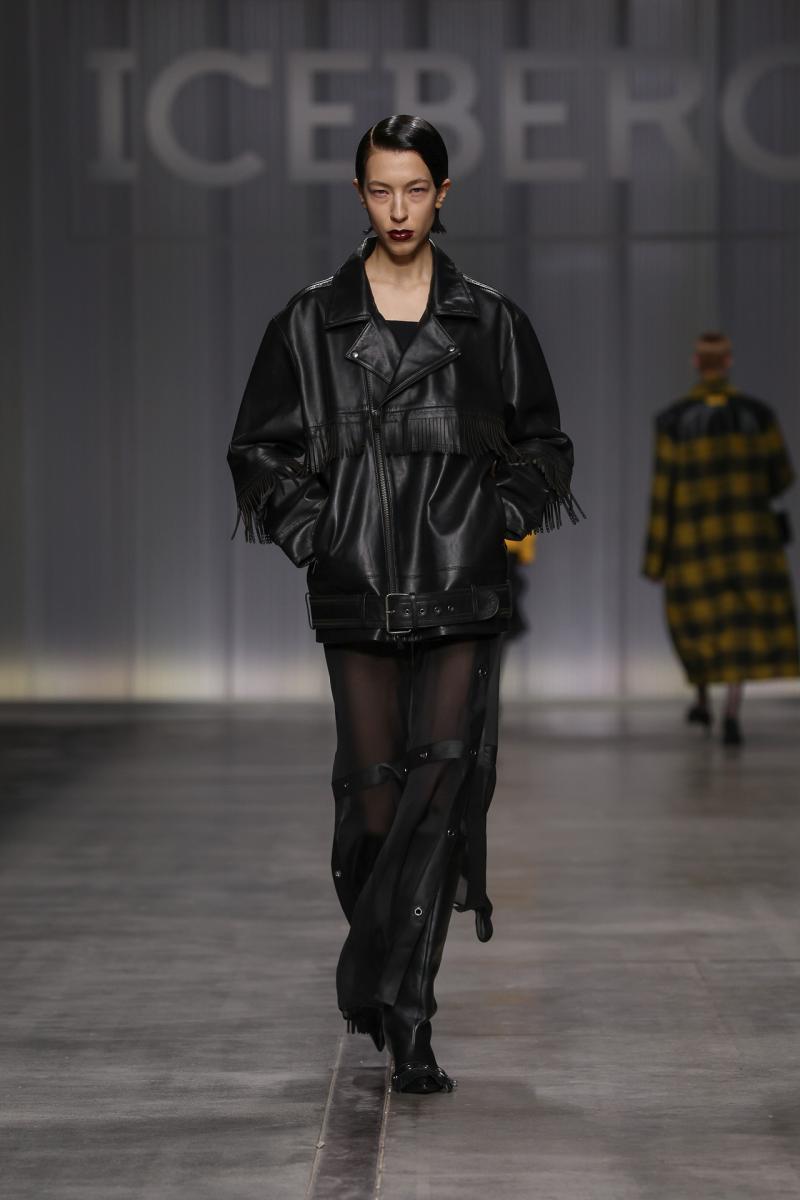 ICEBERG FW24 SHOW LOOK-34