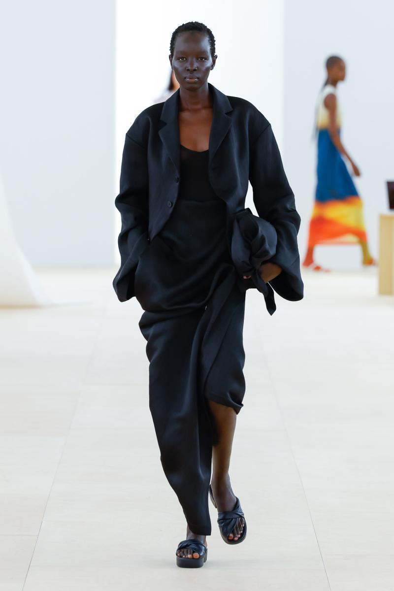 ISSEY-MIYAKE SS24 LOOK16 high