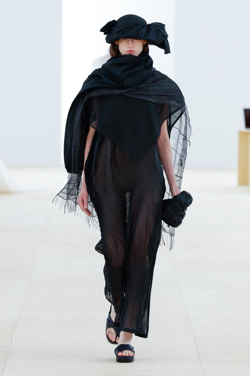 ISSEY-MIYAKE SS24 LOOK28 high