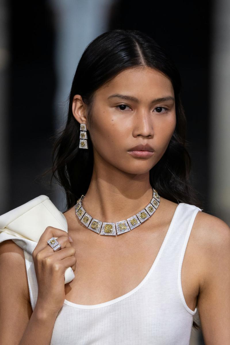 2023 Messika High Jewelry Show - Runway