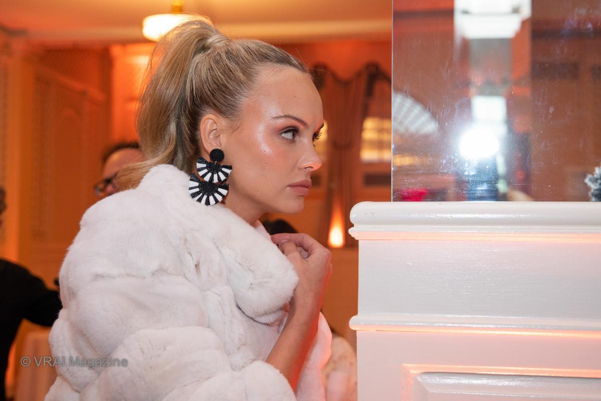 KIM Dennis-Basso-Backstage 39 230911