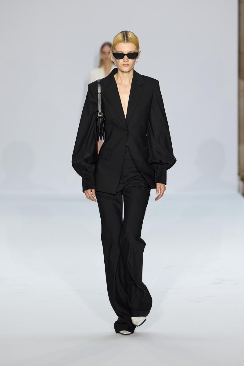 Kimhekim ss24 runway press look03