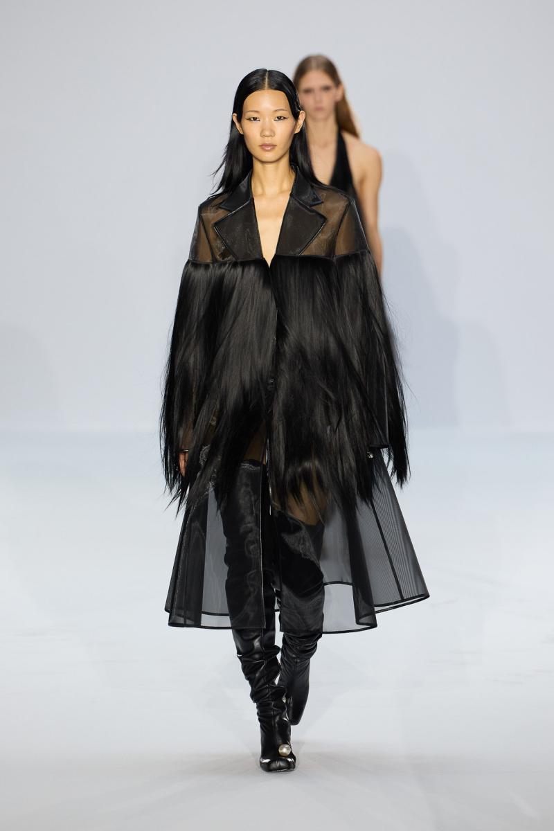 Kimhekim ss24 runway press look07