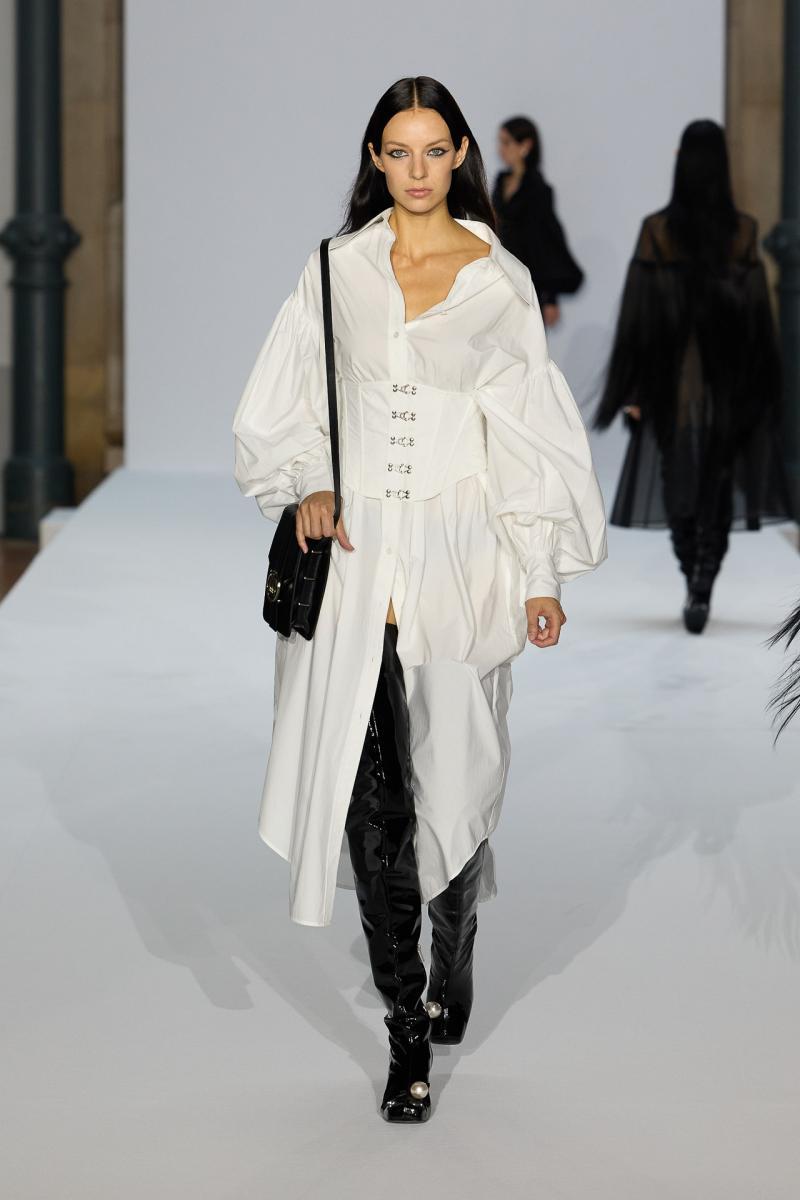 Kimhekim ss24 runway press look09