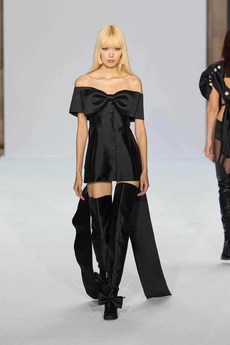 Kimhekim ss24 runway press look38
