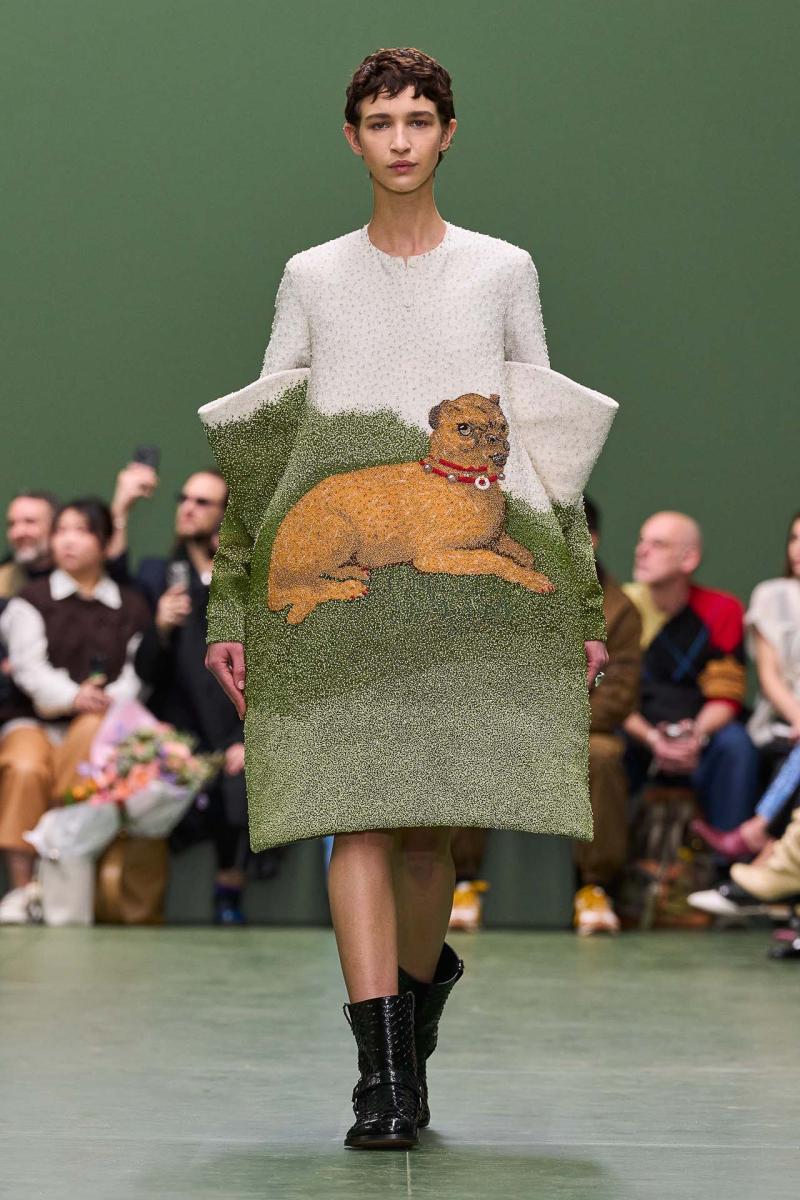 LOEWE FW24 WW SHOW RUNWAY LOOK 12 FRONT RGB CROPPED 2X3