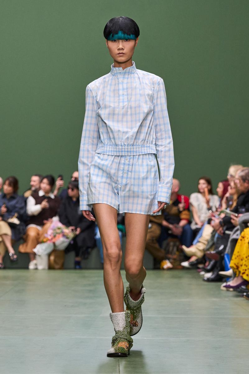 LOEWE FW24 WW SHOW RUNWAY LOOK 36 FRONT RGB CROPPED 2X3