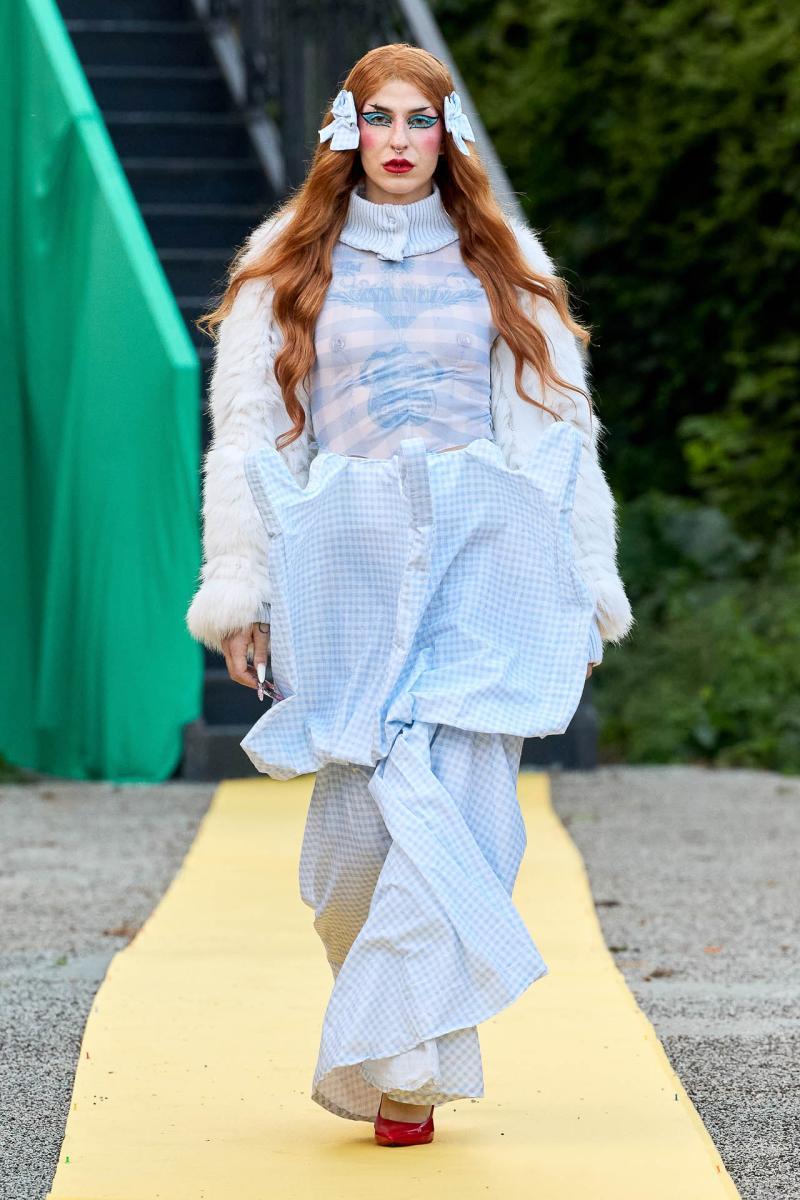 Laud-End-Praud-S25-006