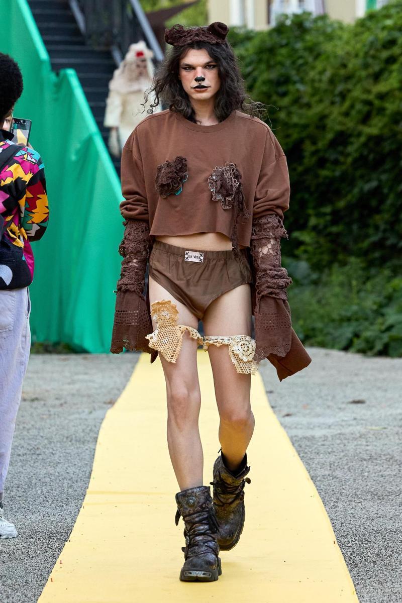 Laud-End-Praud-S25-040