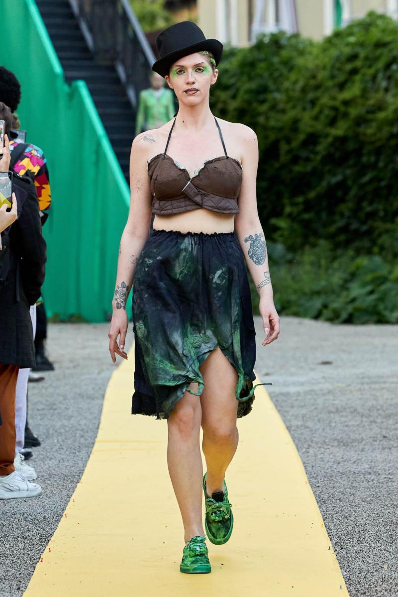 Laud-End-Praud-S25-045