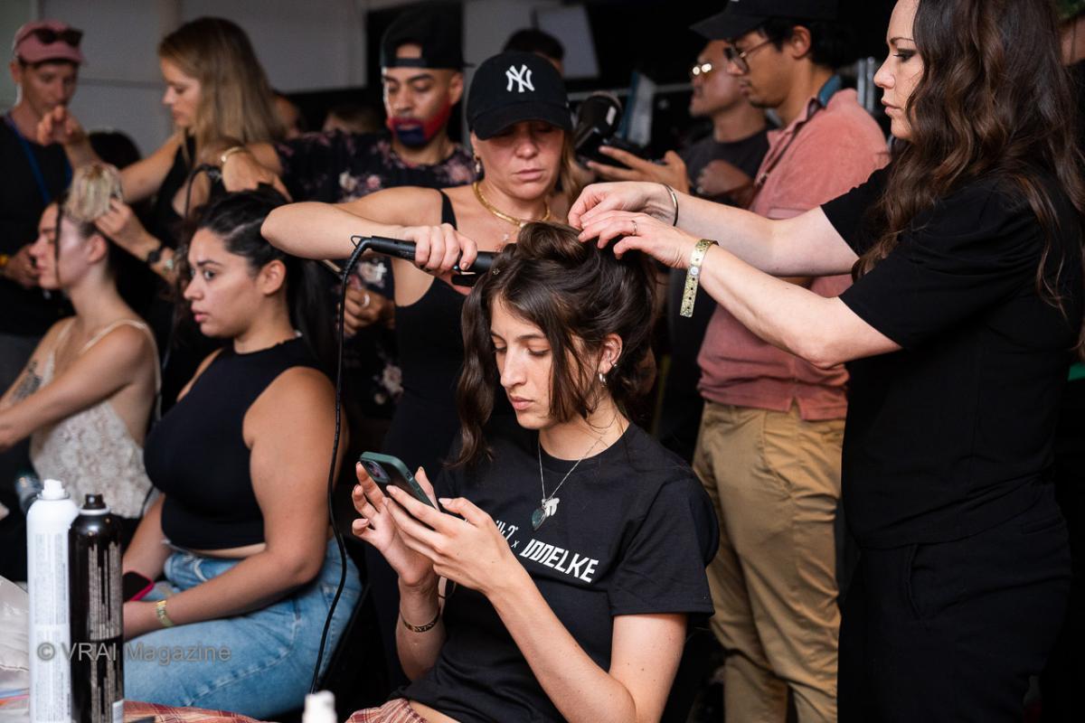 MELKESS24Backstage-001