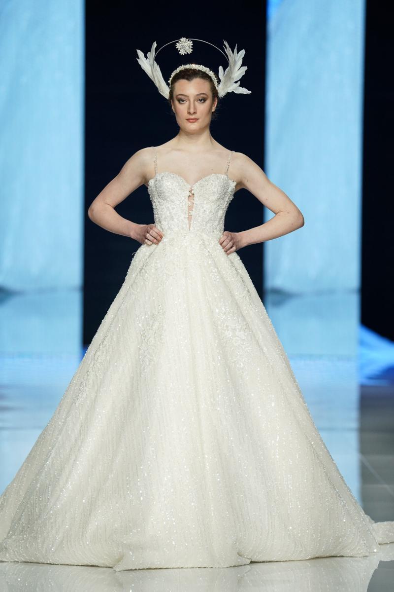 Madame-Burcu Si-Sposaitalia-Collezioni-2025-10