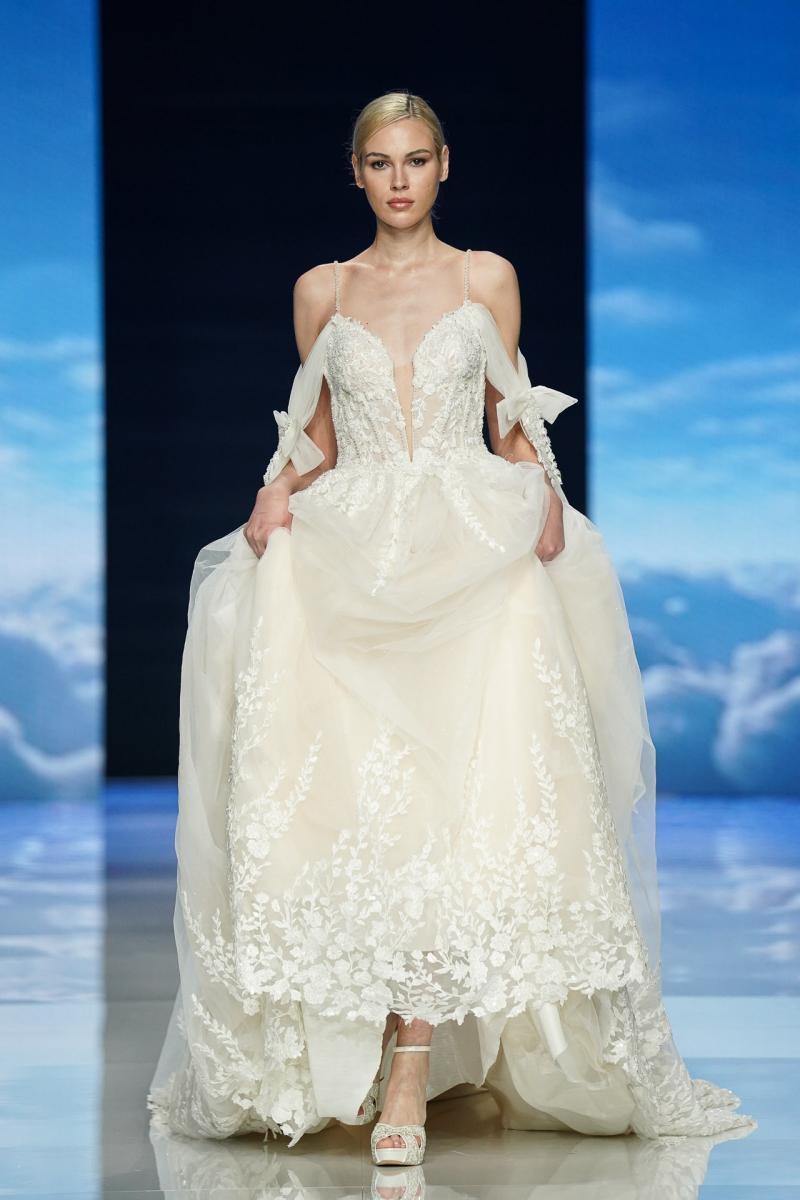 Madame-Burcu Si-Sposaitalia-Collezioni-2025-14