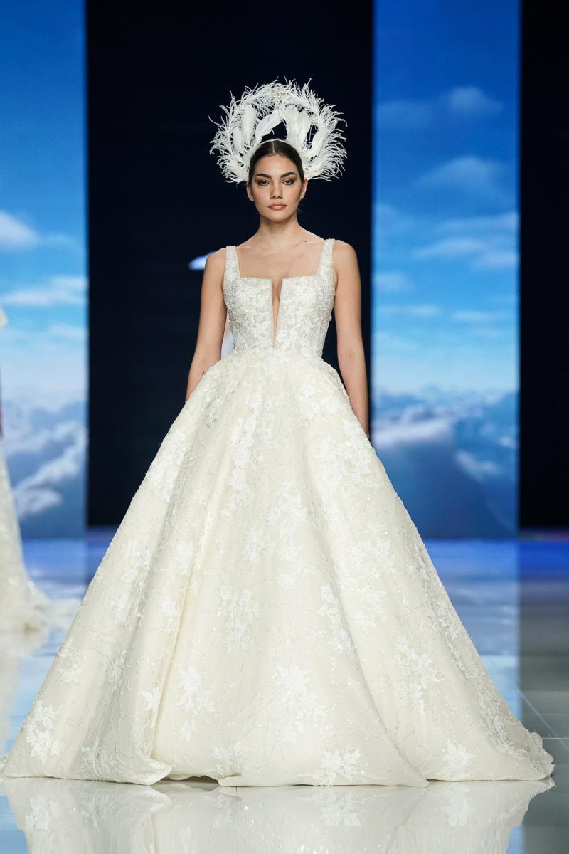 Madame-Burcu Si-Sposaitalia-Collezioni-2025-4