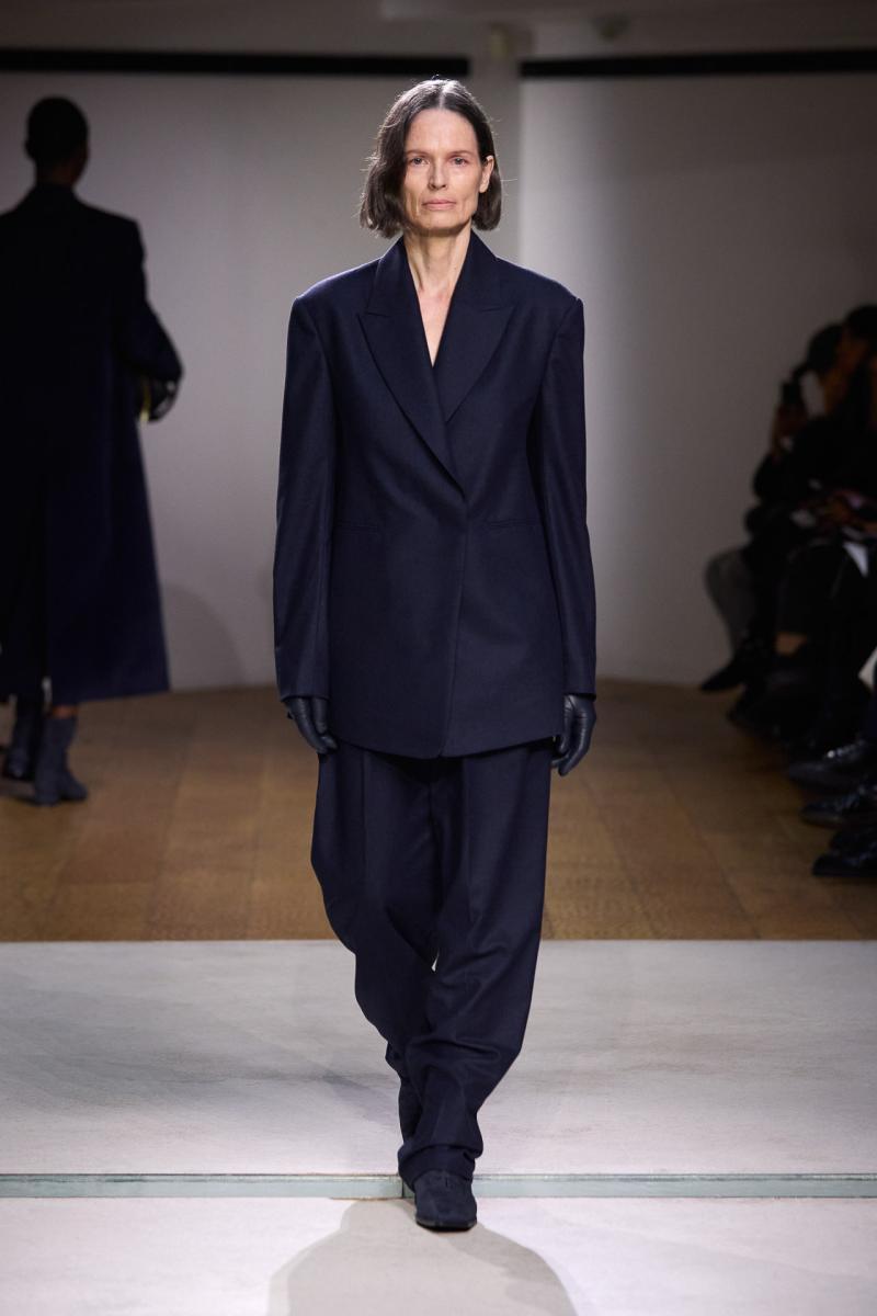 Mame Kurogouchi fw24 runway press look08