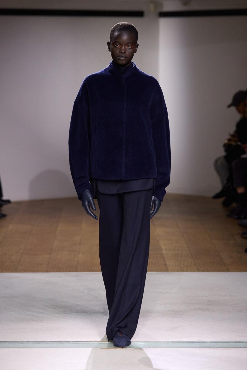 Mame Kurogouchi fw24 runway press look14