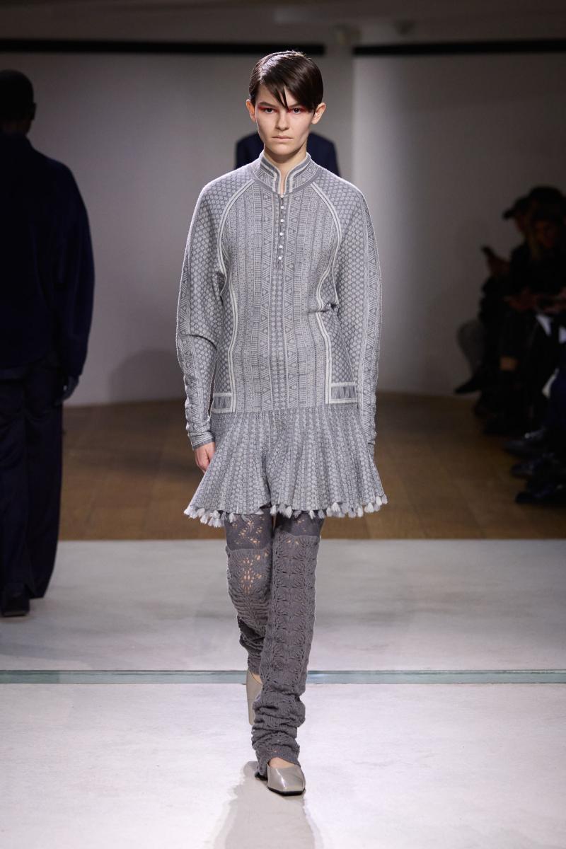 Mame Kurogouchi fw24 runway press look15