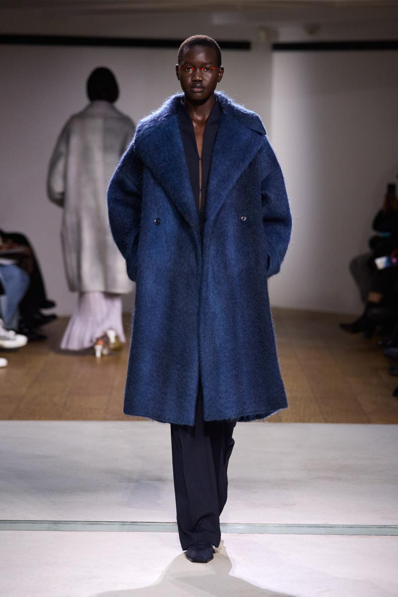 Mame Kurogouchi fw24 runway press look33