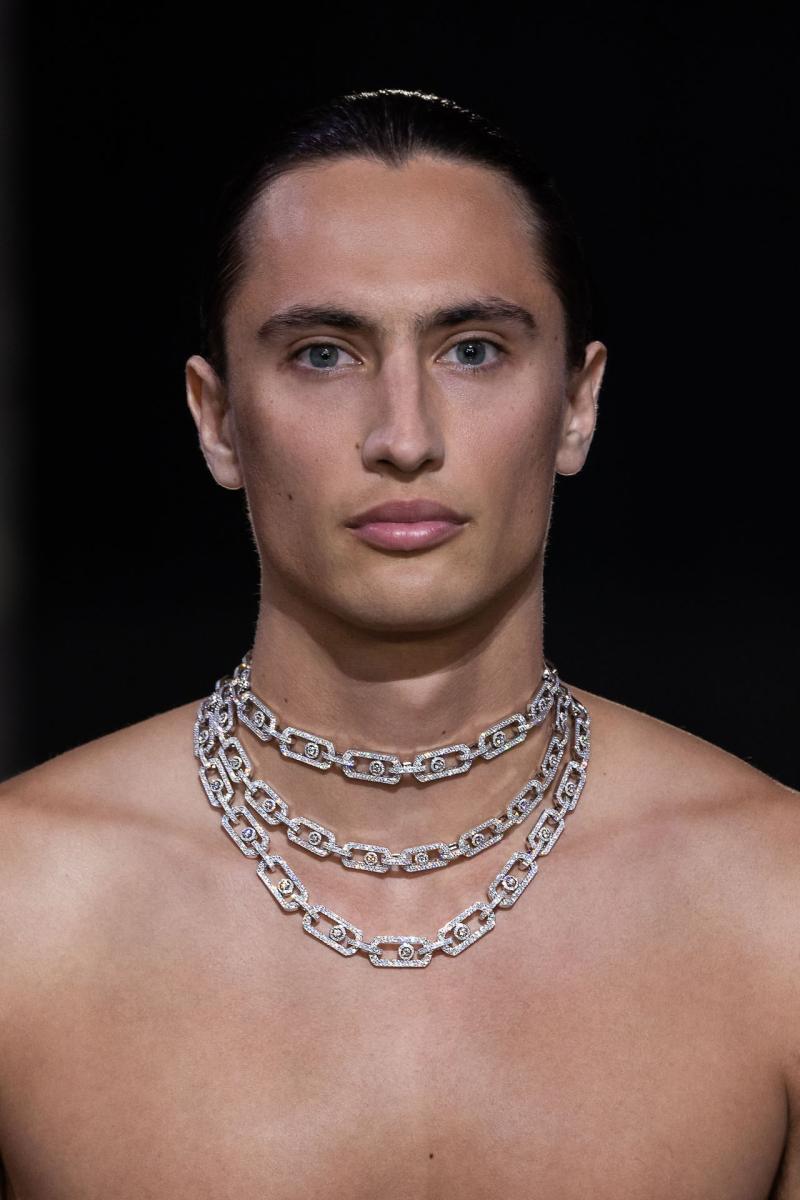 2023 Messika High Jewelry Show - Runway