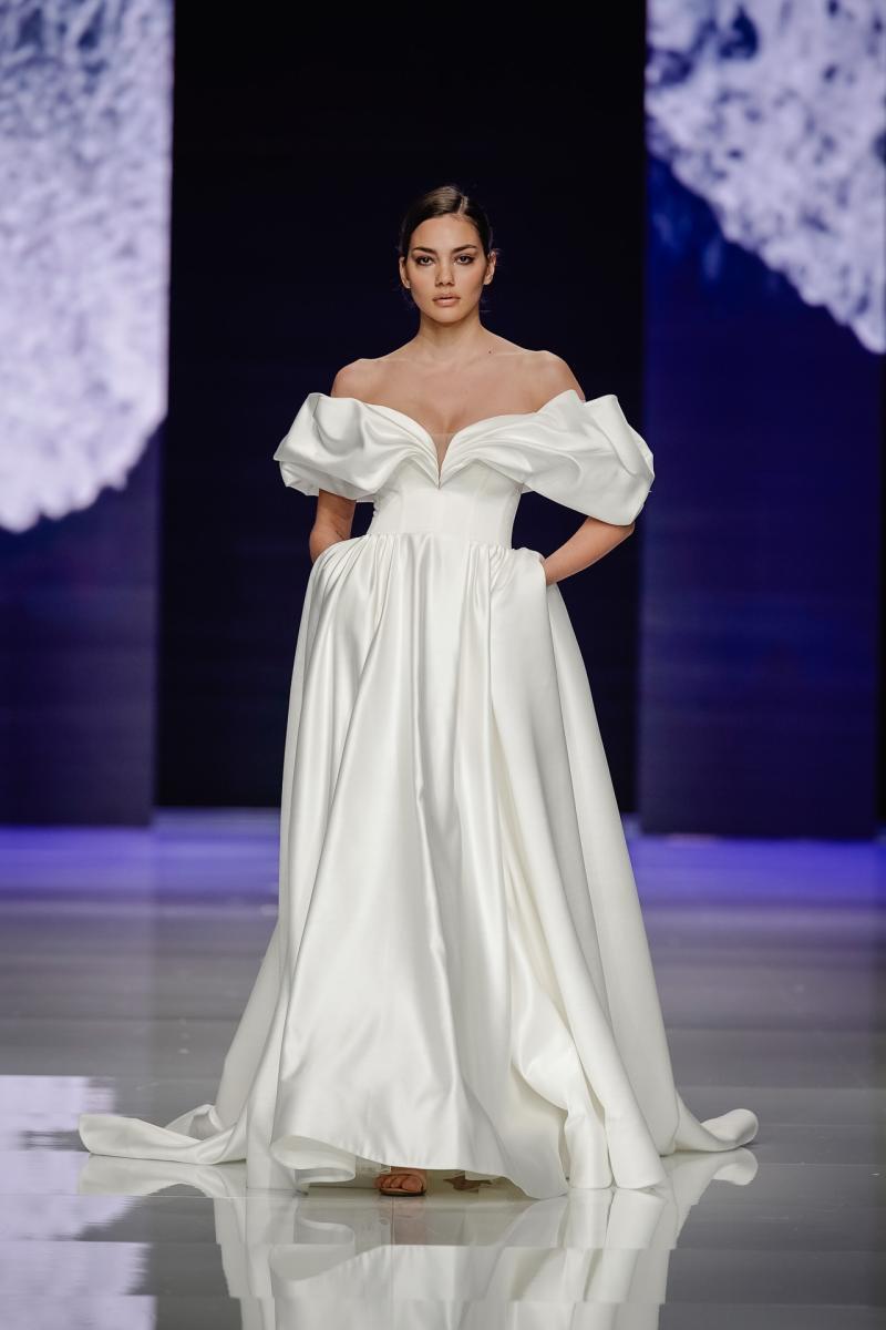 Selestia-Paris-@Si-Sposaitalia-Collezioni-2024-2