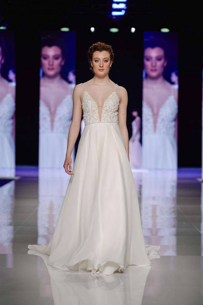 Selestia-Paris-@Si-Sposaitalia-Collezioni-2024-7