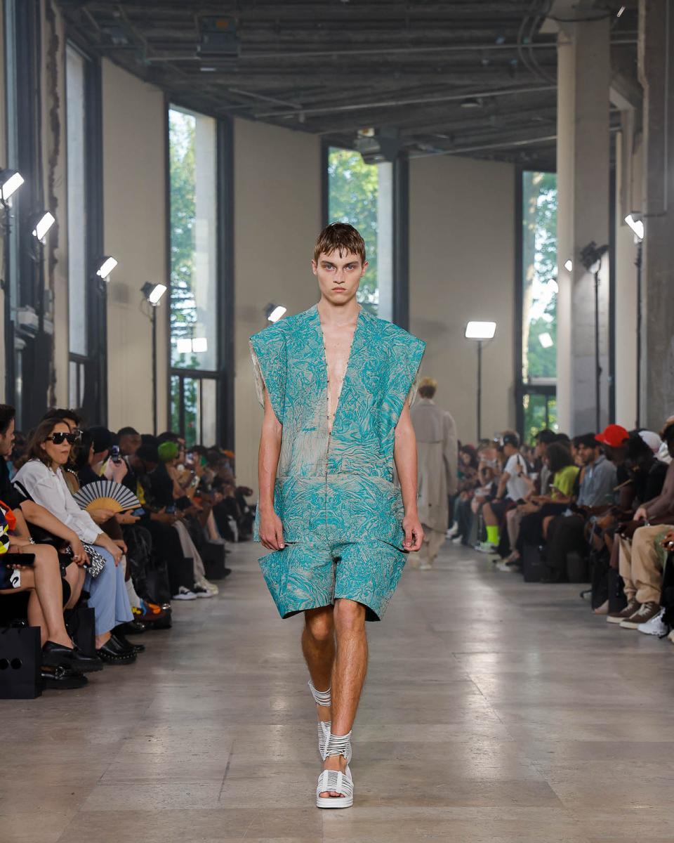Songzio ss24 runway press look16