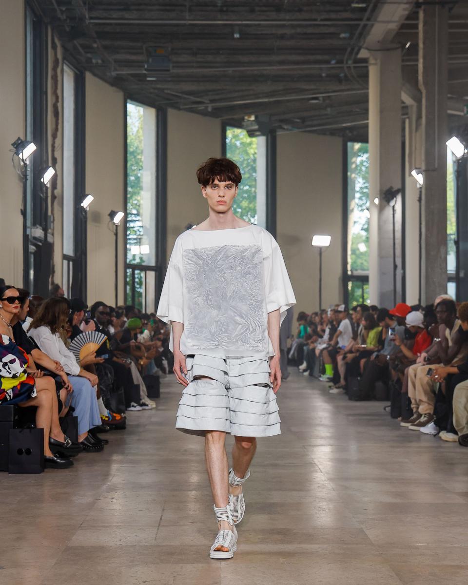 Songzio ss24 runway press look23
