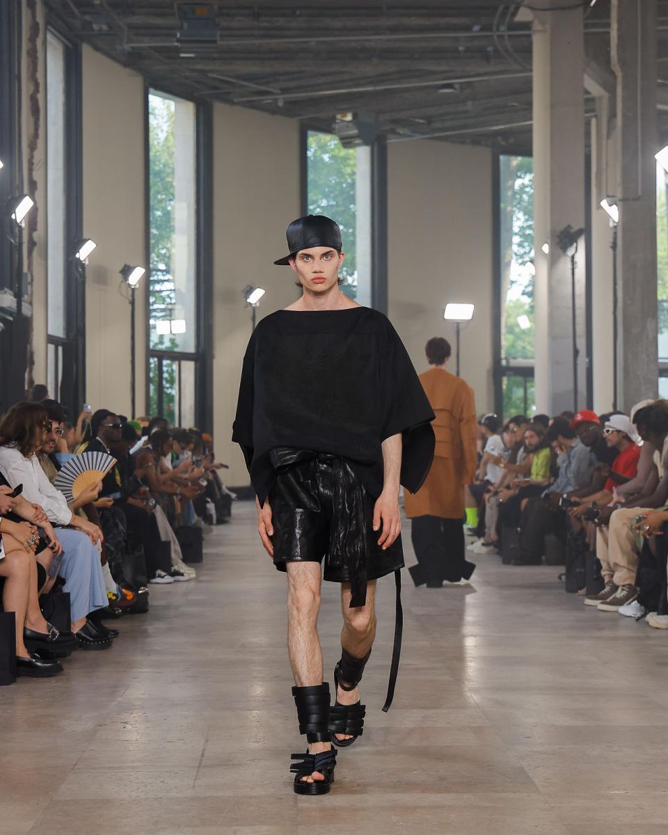 Songzio ss24 runway press look26