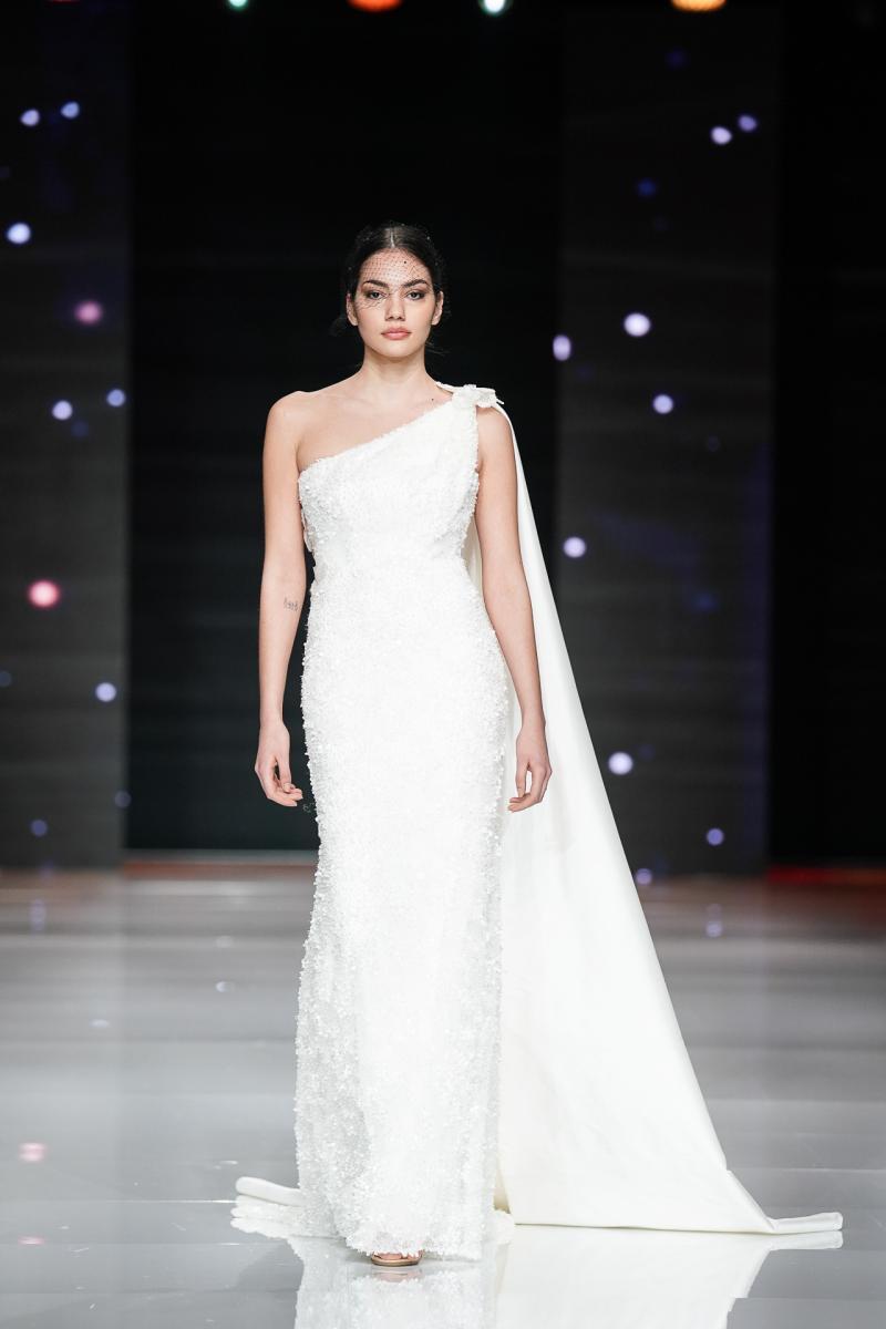 Spain-Fashion-Higar-Novias-Lexus-Chie-Mihara-Alma-Couture Si-Sposaitalia-Collezioni-2025-1
