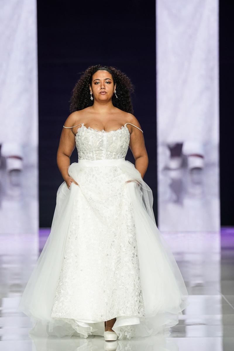 Sposa-Curvy-@Si-Sposaitalia-Collezioni-2024-20