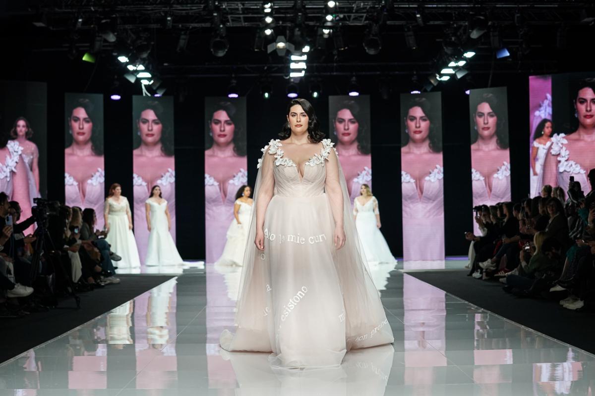 Sposa-Curvy-@Si-Sposaitalia-Collezioni-2024-6