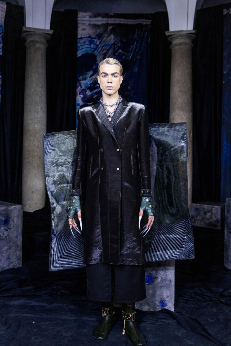 Vivier-SS24-presentation-looks-by-Eva-Losada 0001