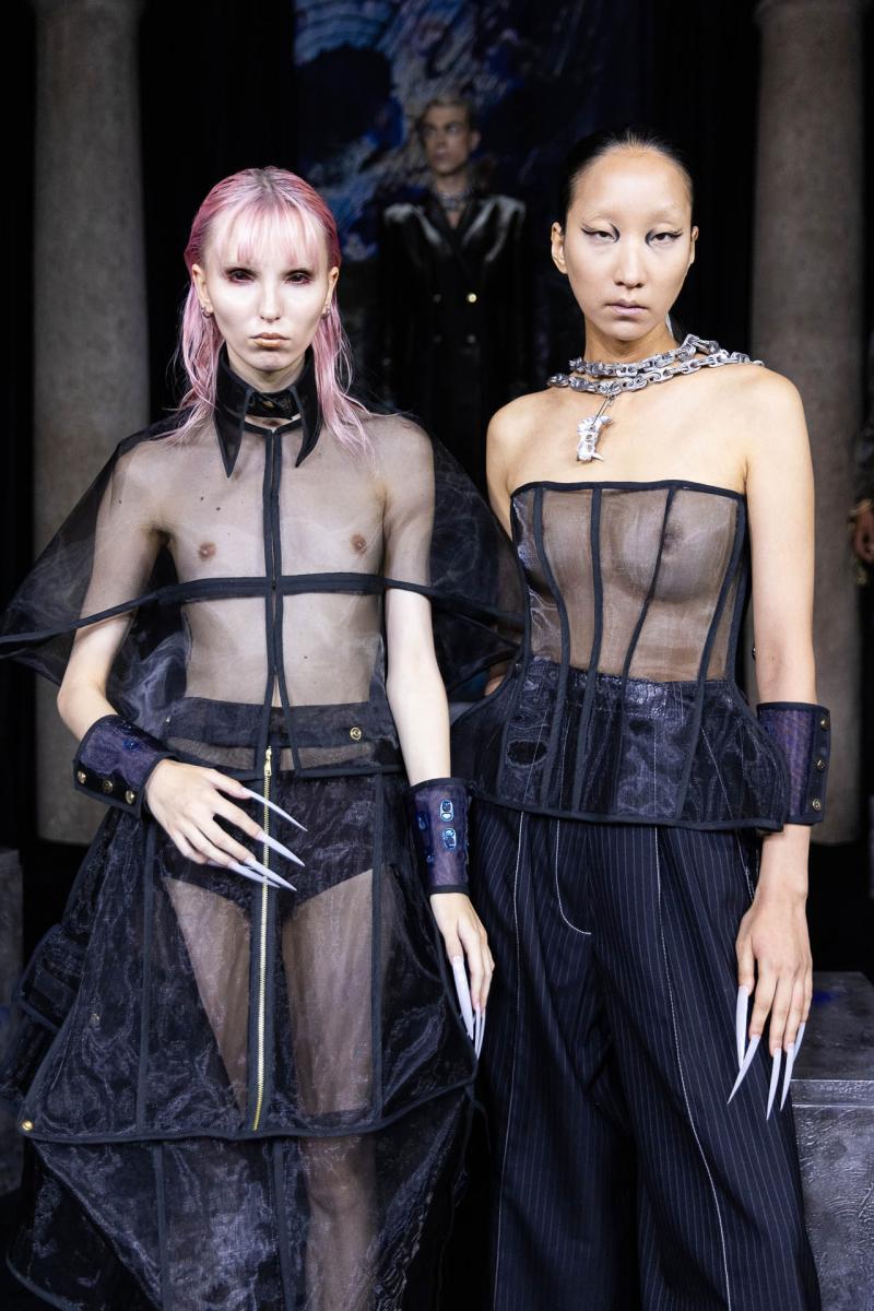 Vivier-SS24-presentation-looks-by-Eva-Losada 0016