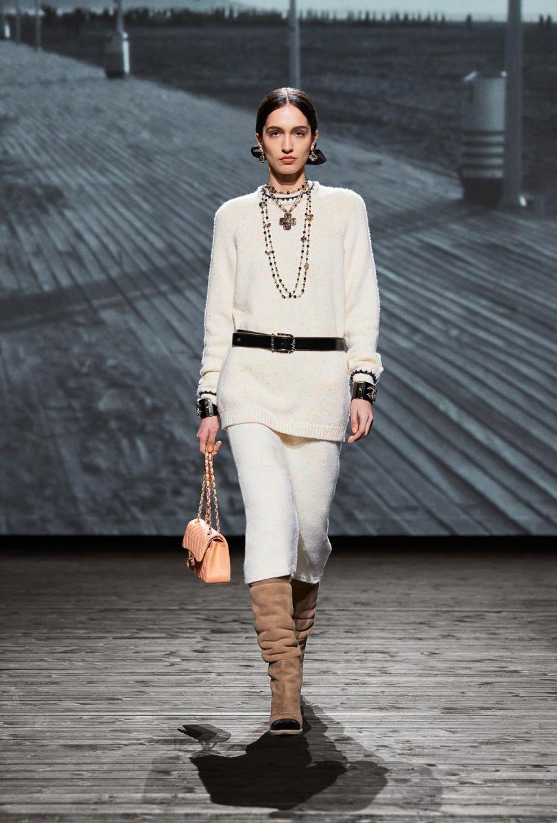 chanel look-044 fw-2024-25-rtw-HD