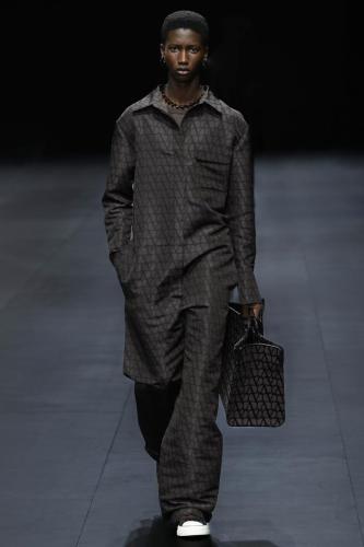 019_VALENTINO_SS23_