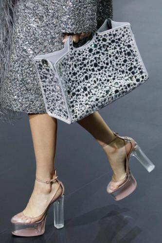 023_VALENTINO_SS23_DETT