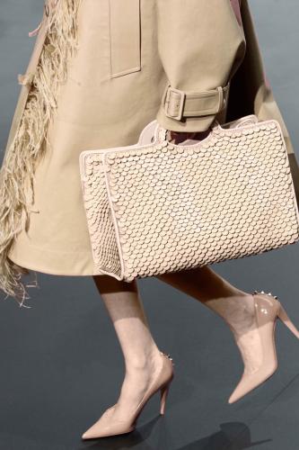 040_VALENTINO_SS23_DETT