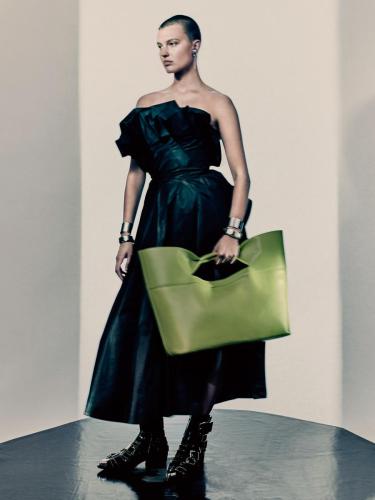 10.Alexander McQueen AW22 Paolo Roversi