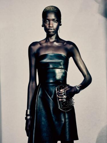 2.Alexander McQueen AW22 Paolo Roversi
