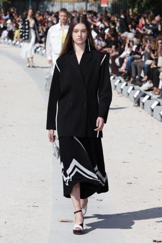 ANTEPRIMA 30th Anniversary Spring-Summer 2023 Collection - Runway