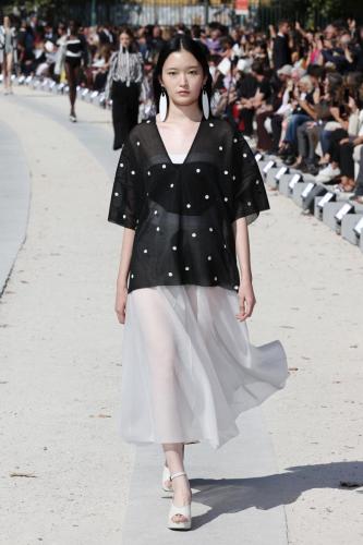ANTEPRIMA 30th Anniversary Spring-Summer 2023 Collection - Runway