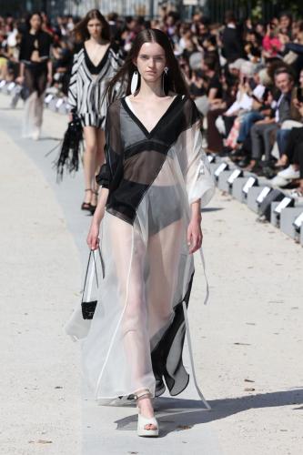 ANTEPRIMA 30th Anniversary Spring-Summer 2023 Collection - Runway