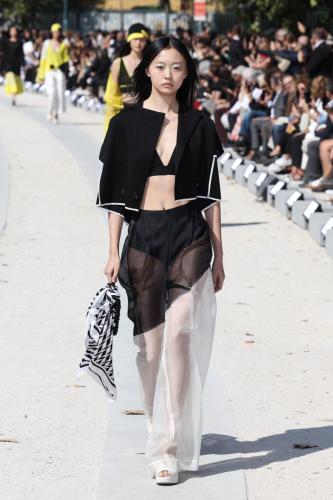 ANTEPRIMA 30th Anniversary Spring-Summer 2023 Collection - Runway