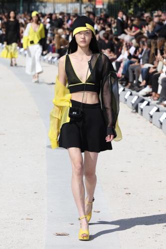 ANTEPRIMA 30th Anniversary Spring-Summer 2023 Collection - Runway