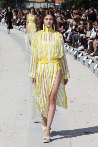 ANTEPRIMA 30th Anniversary Spring-Summer 2023 Collection - Runway