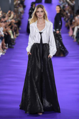 Alexis-Mabille-HCAW22-23-look-06_2381