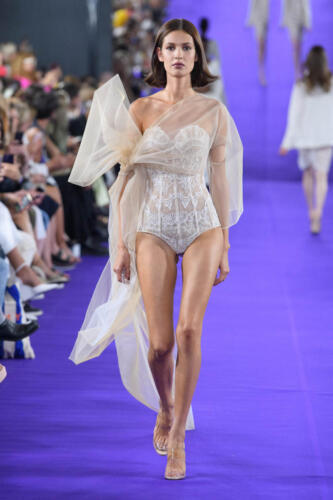 Alexis-Mabille-HCAW22-23-look-15_2824