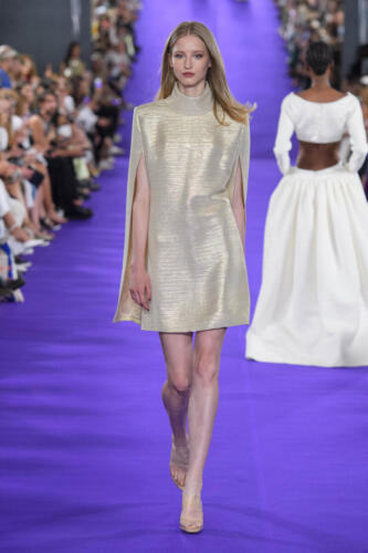 Alexis-Mabille-HCAW22-23-look-17_2920