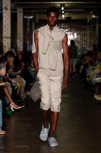 London Fashion Week June 2022 - Robyn Lynch