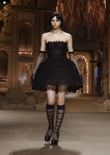 DIOR_SS23_010